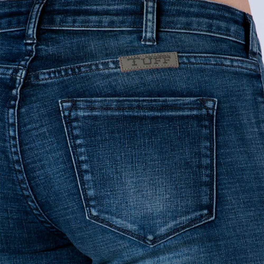 Cowgirl Tuff Jeans  28 x 35  living on the edge